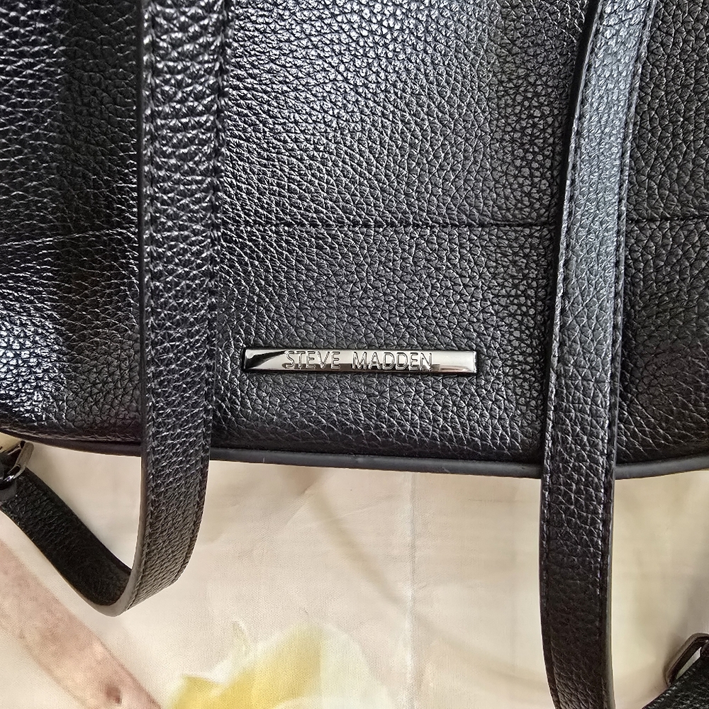 Steve Madden Black & Plaid Backpack - Picture 4 of 7